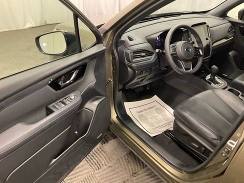 Certified 2025 Subaru Forester Limited w/ Popular Package #2 AWD/4WD image 4
