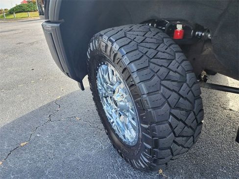 Used 2024 GMC Sierra 2500 Denali Ultimate image 17