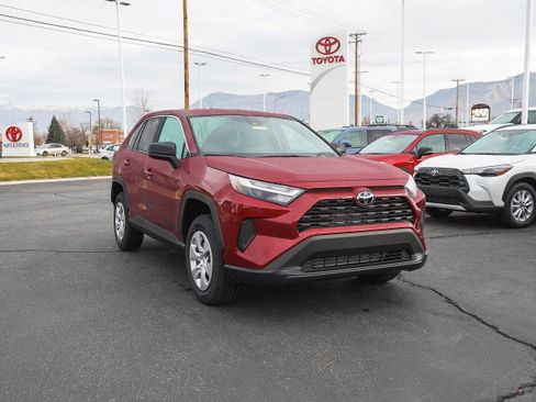 New 2025 Toyota RAV4 LE image 2