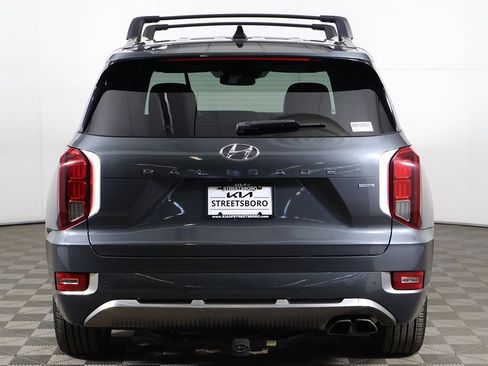 Used 2022 Hyundai Palisade Calligraphy image 17