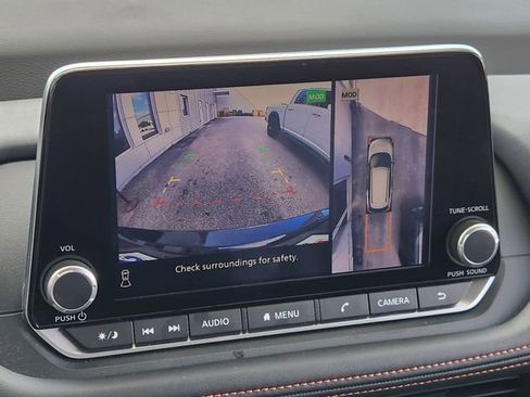 Certified 2025 Nissan Rogue SV AWD/4WD image 15