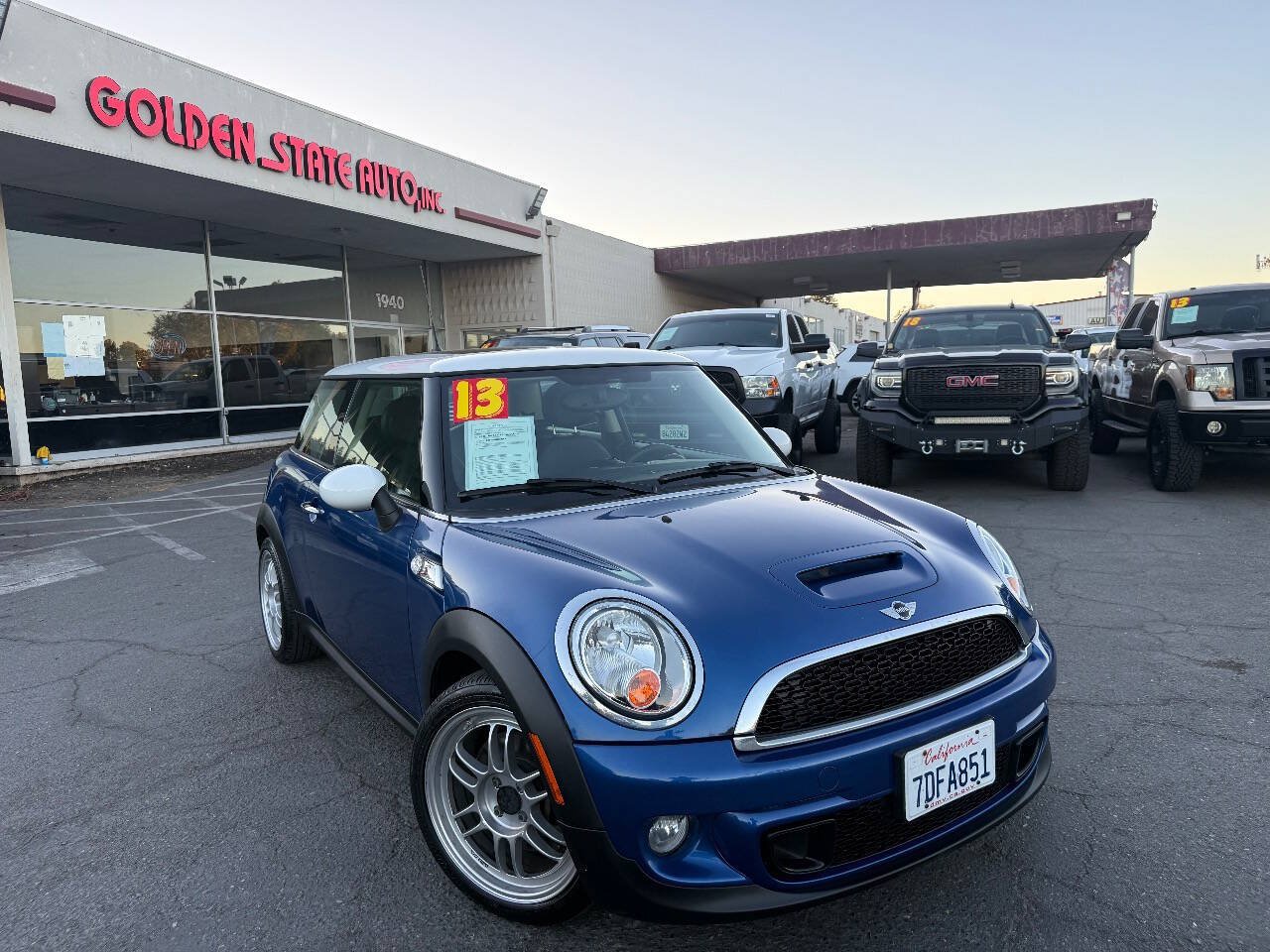 Used 2013 MINI Cooper S FWD image 1