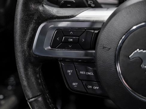 Used 2017 Ford Mustang Premium image 20