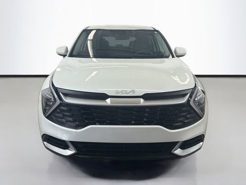 Used 2023 Kia Sportage LX AWD/4WD image 3