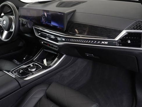 Certified 2025 BMW X5 xDrive40i w/ M Sport Package AWD/4WD image 19