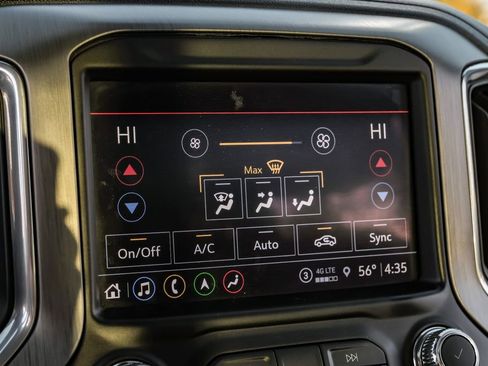 Used 2022 GMC Sierra 3500 Denali w/ Denali Black Diamond Edition image 30