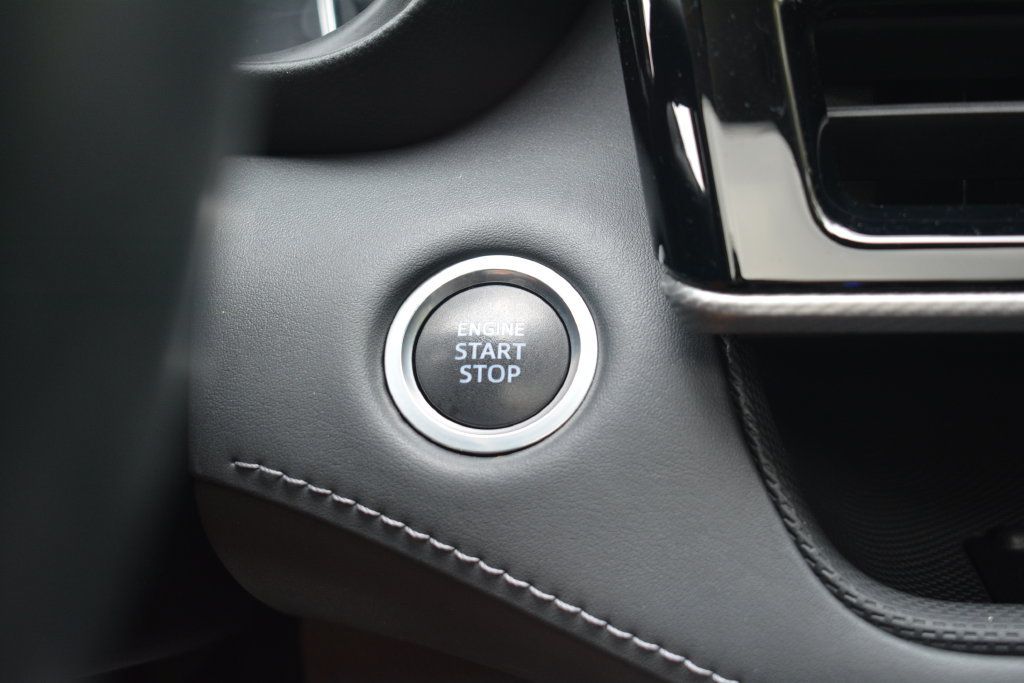 Used 2021 Toyota Highlander Platinum AWD/4WD image 16
