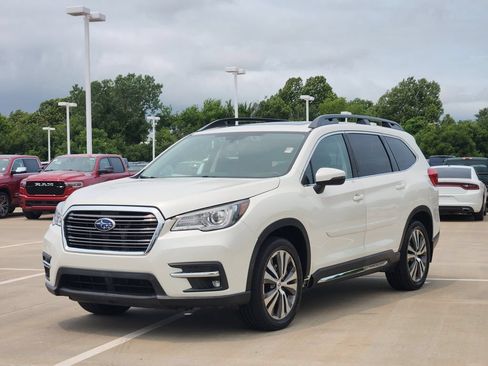 Used 2020 Subaru Ascent Limited w/ Technology Package AWD/4WD image 3