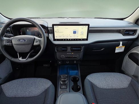 New 2026 Ford Maverick XLT w/ XLT Luxury Package FWD image 11