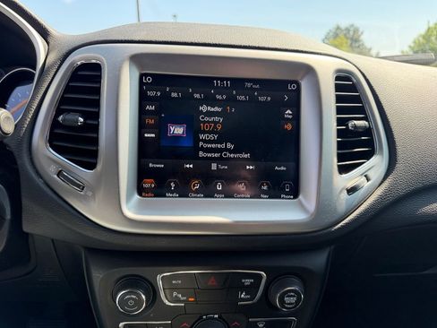 Certified 2018 Jeep Compass Latitude w/ Popular Equipment Group AWD/4WD image 19