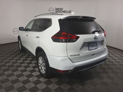 Used 2020 Nissan Rogue SV image 7