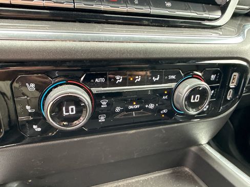 Certified 2025 Chevrolet Silverado 3500 High Country w/ Technology Package AWD/4WD image 19