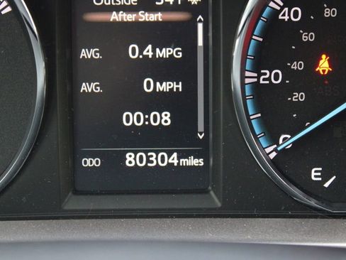 Used 2016 Toyota RAV4 XLE image 38