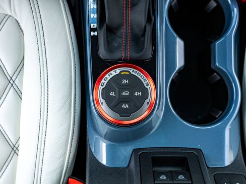 Used 2023 Ford Bronco Heritage Edition image 24