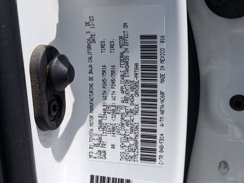 Used 2023 Toyota Tacoma SR AWD/4WD image 31