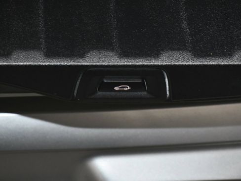 Used 2023 BMW X5 M Base w/ Executive Package image 72