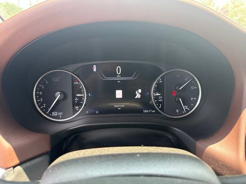 Used 2020 Buick Enclave Avenir w/ Avenir Technology Package FWD image 4