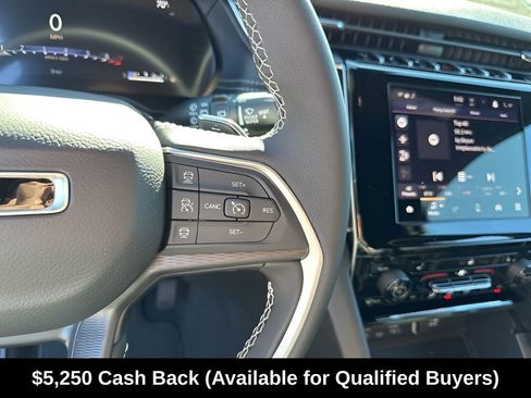 New 2025 Jeep Grand Cherokee Altitude RWD image 32