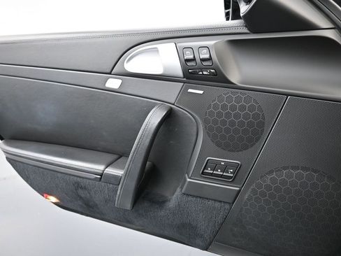 Used 2011 Porsche 911 Carrera 4S image 12