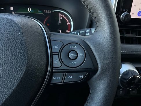 Used 2025 Toyota RAV4 XLE image 35