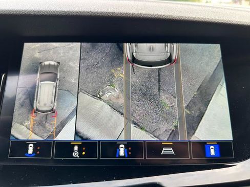 Used 2023 Buick Envision Avenir AWD/4WD image 43
