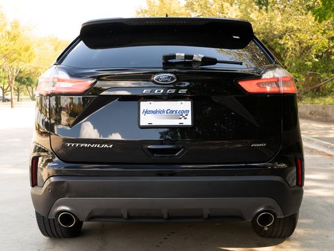 Used 2024 Ford Edge Titanium image 8