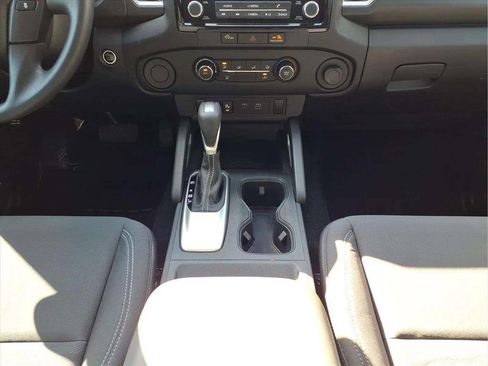 Used 2024 Nissan Frontier SV w/ Technology Package image 12