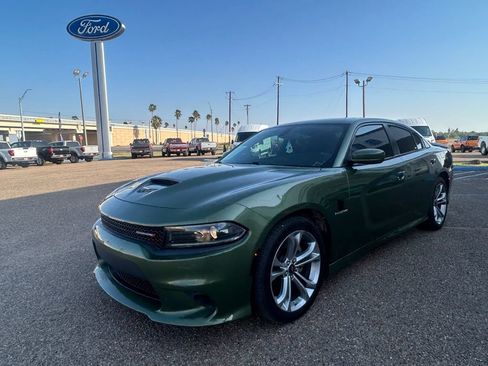 Used 2022 Dodge Charger R/T RWD image 2