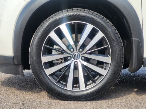 Certified 2024 Nissan Pathfinder Platinum AWD/4WD image 10