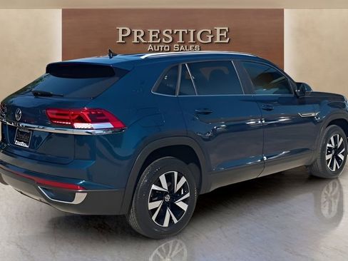 Used 2021 Volkswagen Atlas Cross Sport SE FWD image 9