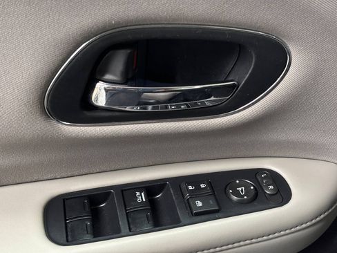 Used 2016 Honda HR-V EX image 29