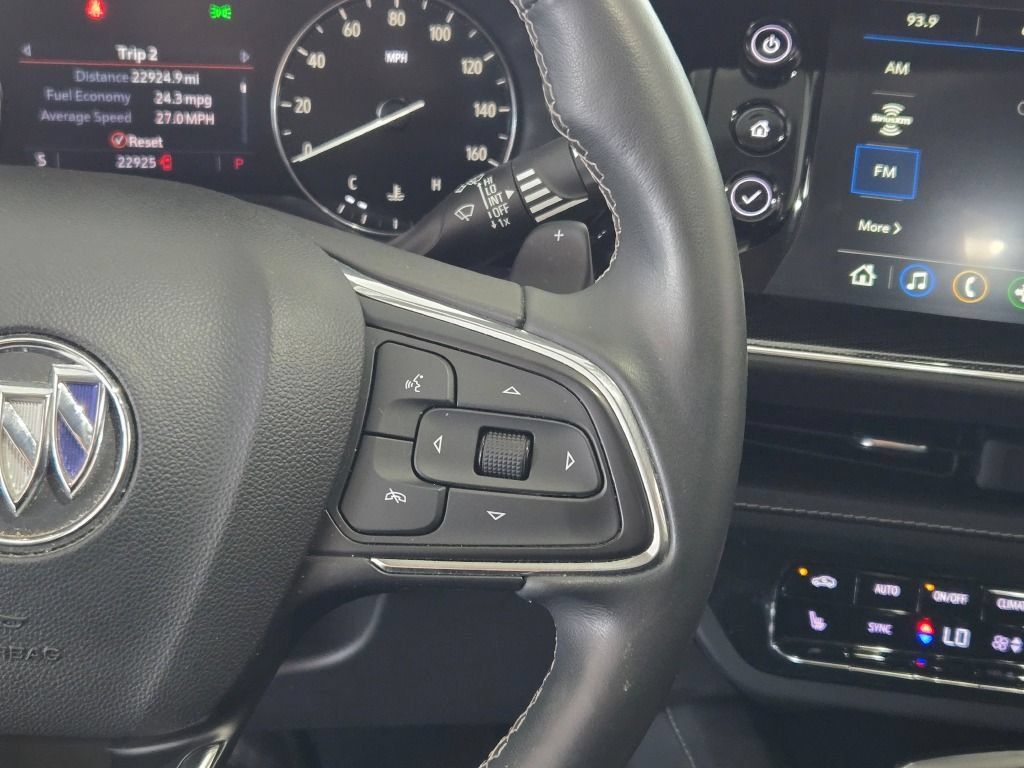 Certified 2022 Buick Envision Preferred FWD image 31