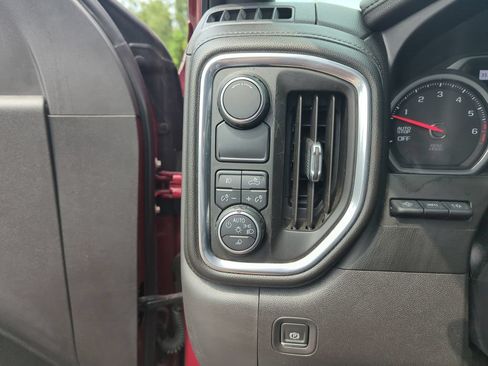 Used 2019 Chevrolet Silverado 1500 High Country w/ Technology Package RWD image 20