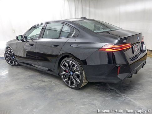 Used 2024 BMW i5 M60 w/ Executive Package image 8