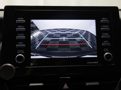 Used 2023 Toyota Camry SE FWD image 9