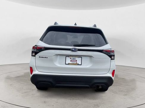 Used 2025 Subaru Forester Premium AWD/4WD image 6