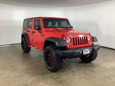 Used 2018 Jeep Wrangler Unlimited Sport AWD/4WD image 3