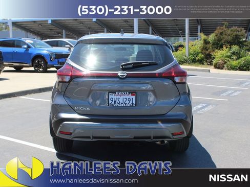 Used 2025 Nissan Kicks Play S FWD image 8
