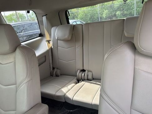 Used 2018 Cadillac Escalade Premium Luxury image 11