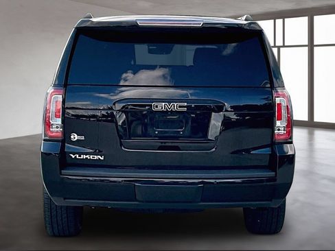 Used 2020 GMC Yukon SLT w/ Graphite Performance Edition AWD/4WD image 5