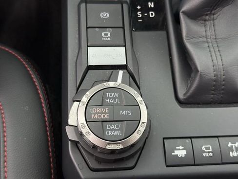 Used 2025 Toyota Tacoma TRD Pro AWD/4WD image 20
