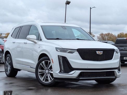 Used 2020 Cadillac XT6 Premium Luxury image 34