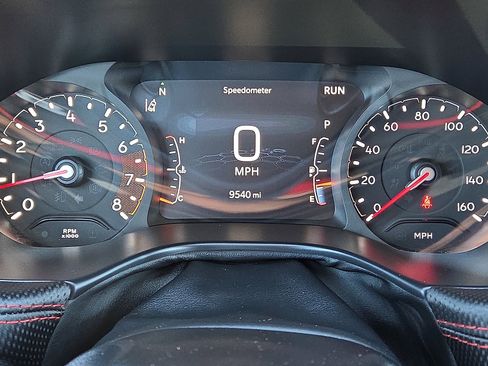 Used 2025 Jeep Compass Trailhawk image 15