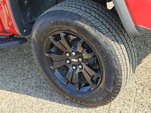 Used 2019 Chevrolet Colorado ZR2 w/ ZR2 Dusk Special Edition image 7