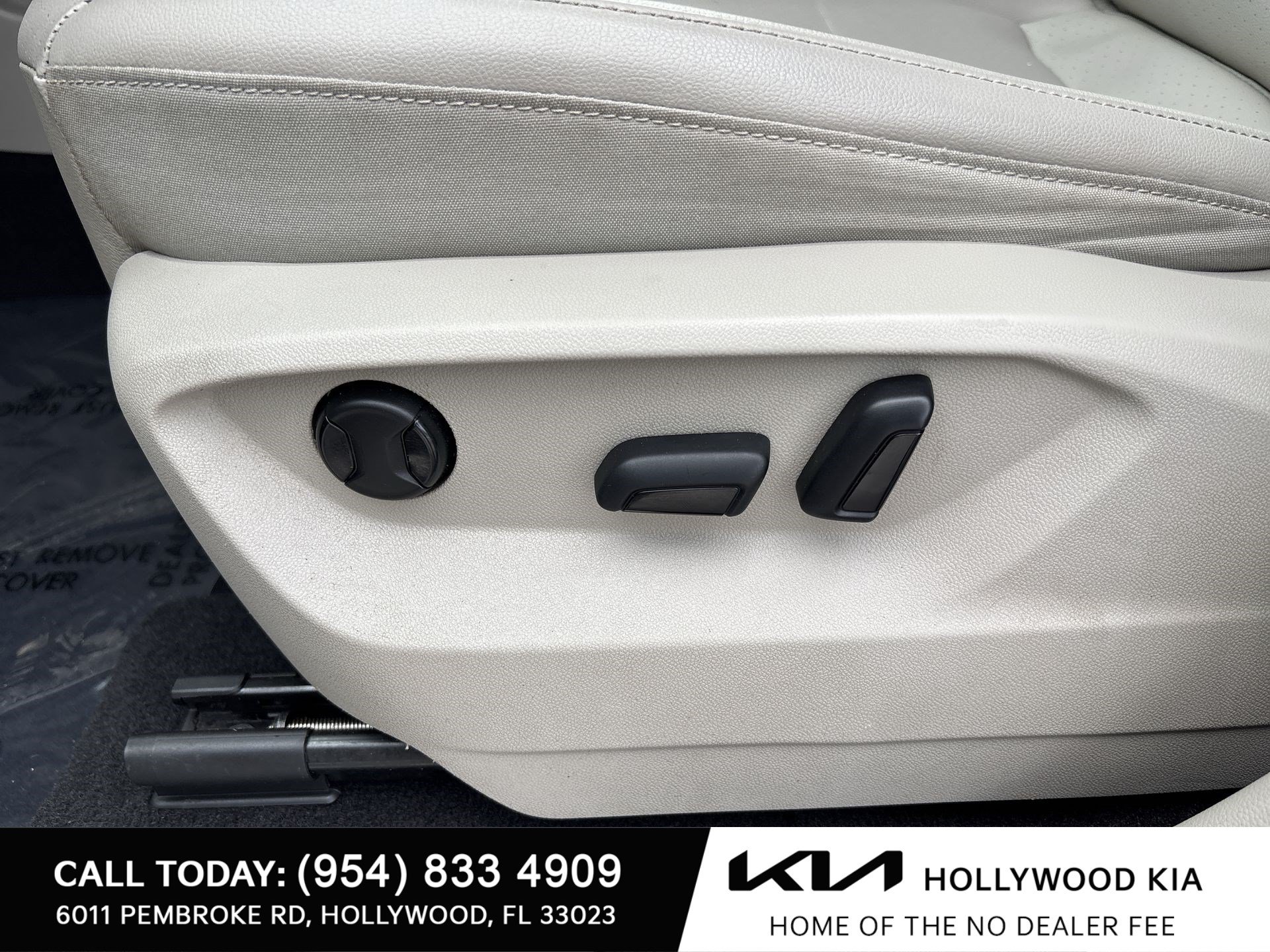Used 2022 Volkswagen Atlas SE FWD image 14