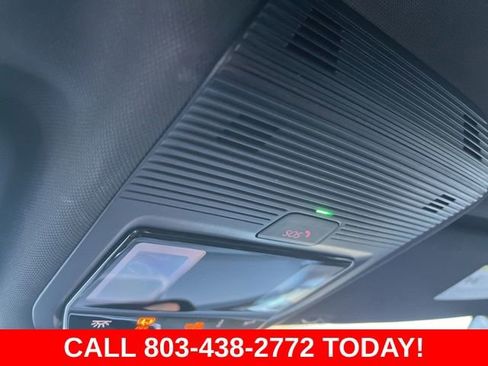 Used 2024 Volkswagen Atlas Cross Sport SE FWD image 27