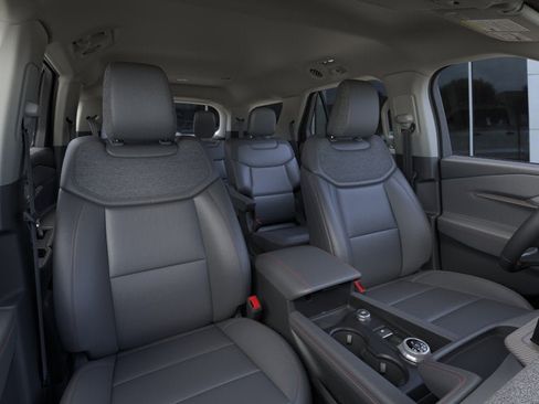 New 2026 Ford Explorer Active RWD image 10
