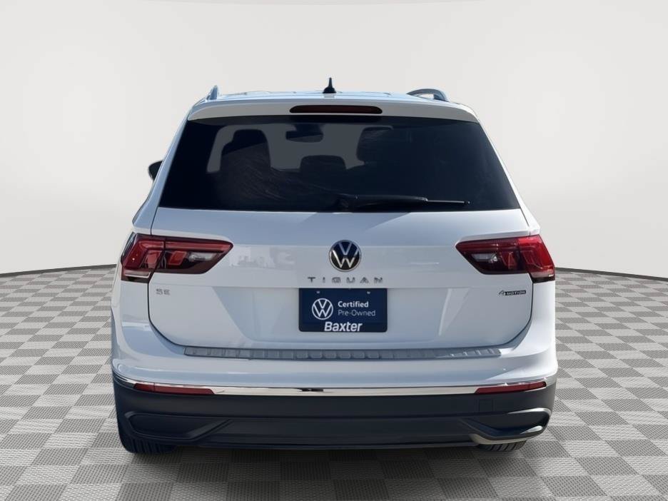 Certified 2024 Volkswagen Tiguan SE w/ Panoramic Sunroof Package AWD/4WD image 10