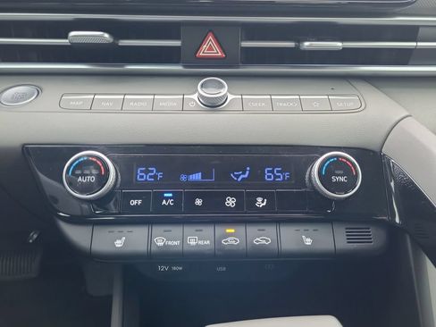 Used 2024 Hyundai Elantra SEL w/ Convenience Package FWD image 21