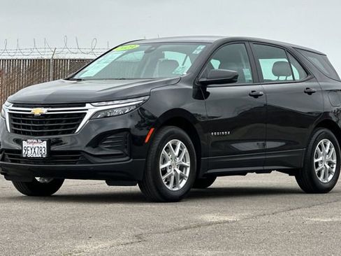 Used 2023 Chevrolet Equinox LS FWD image 8